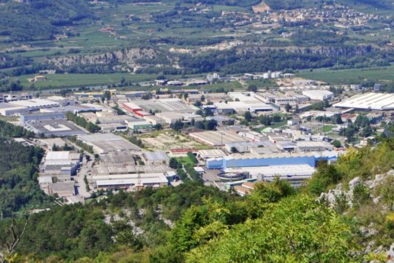 中国大陆中国香港成为印尼第二三大投资来源地